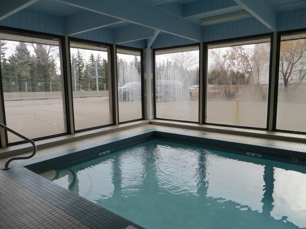 Ramada Limited Hotel Calgary