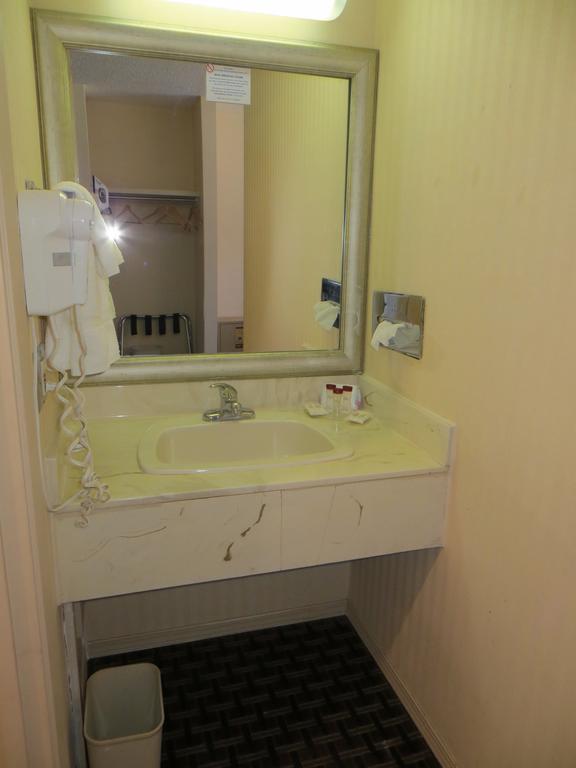 Ramada Limited 2* Calgary
